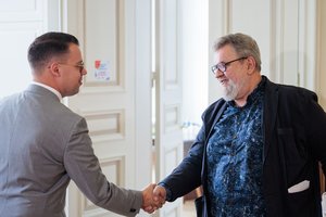Kultūros ministras susistiko su juozo miltinio teatro vadovybe: „dėl spektaklio vyksta derybos“ 2026 - teisingumas - iustitia. Bg Kultūros ministras susistiko su juozo miltinio teatro vadovybe: „dėl spektaklio vyksta derybos“ 2026 070944633 7f58e67a bc3e 4ec9 a436 c89d289a3b12 iustitia. Bg panevėžio juozo miltinio dramos teatrui atšaukus spektaklį „makbetas“, kultūros ministras lukas alsys teigia, kad teatro vadovybė pripažino padariusi komunikacinių klaidų ir... Kultūros ministras susistiko su juozo miltinio teatro vadovybe: „dėl spektaklio vyksta derybos“ 2026 2026-08-11 06:48:00 teisingumas - iustitia. Bg