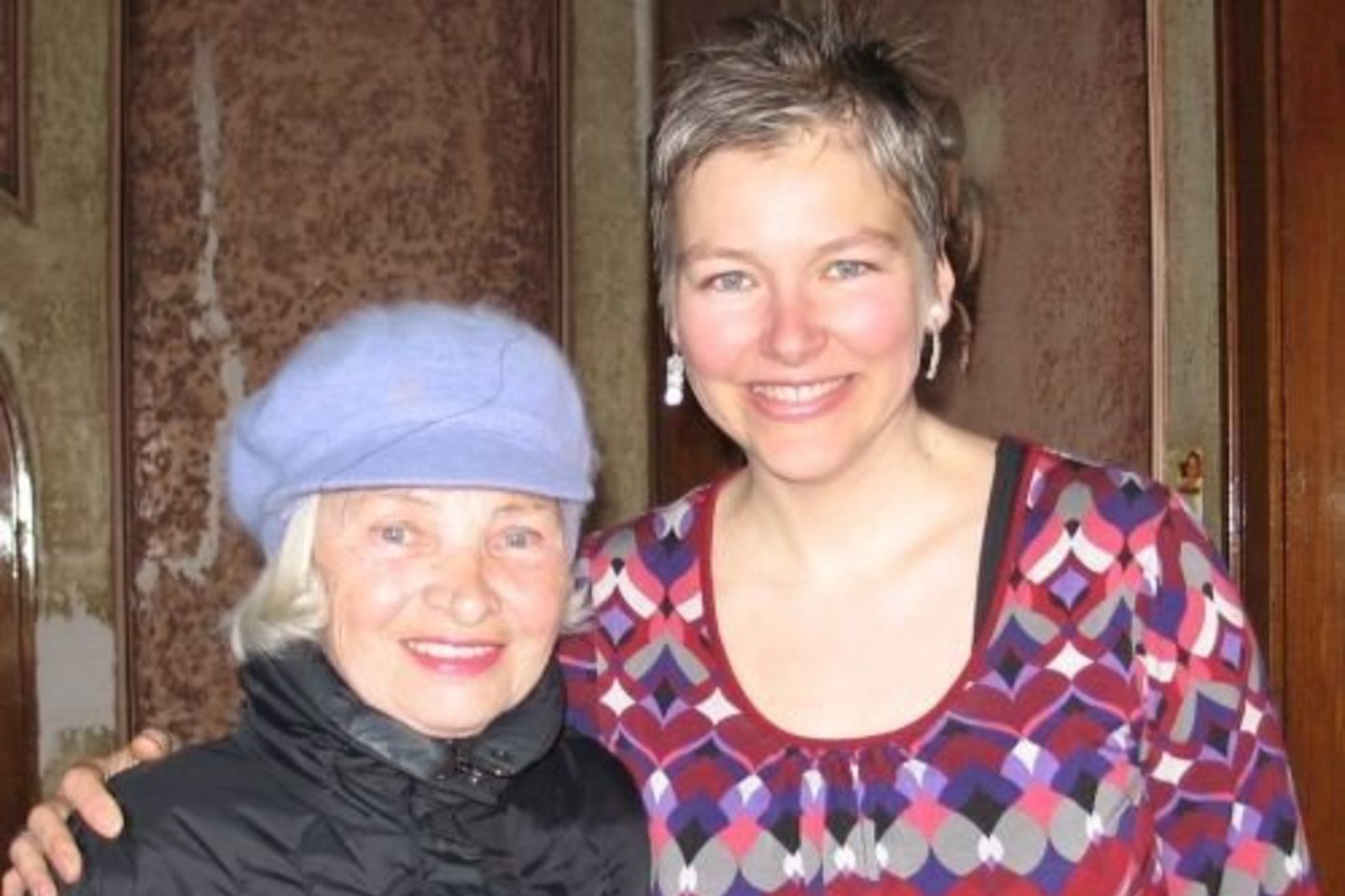 „Esame visur pakeliavę, važinėję, bet Amerikos nekeisčiau į nieką“, – sakė aktorės mama Aldona Budrienė (kairėje).