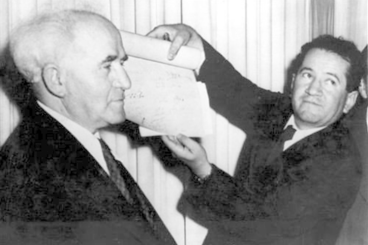 Pirmasis Izraelio premjeras Ben Gurionas (kairėje).