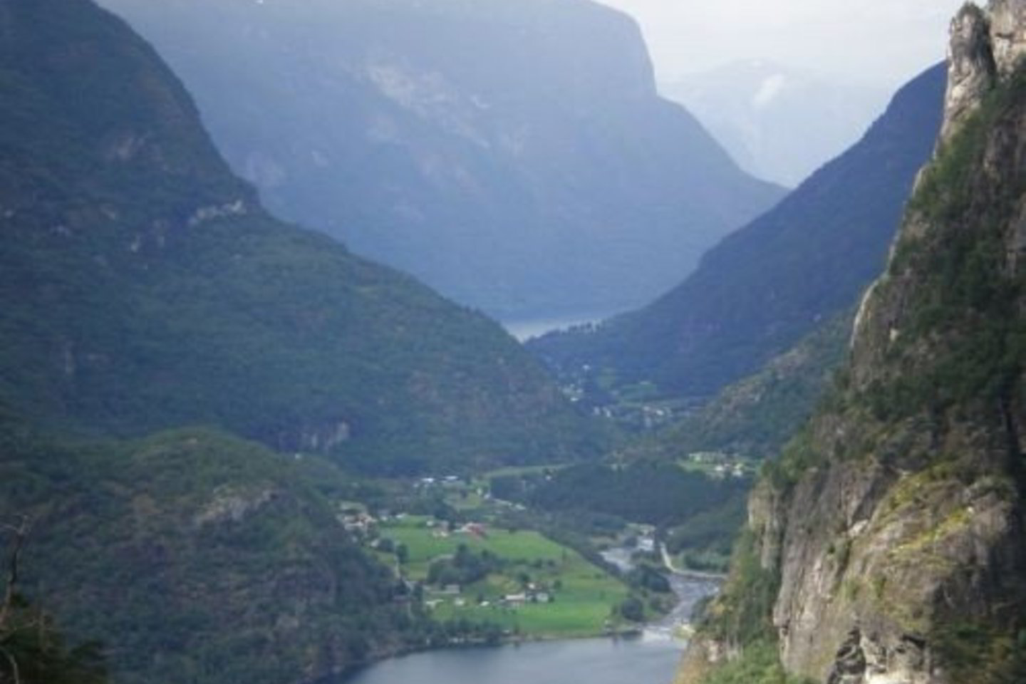 Įstabaus grožio Norvegijos kraštovaizdis šalia Flam.