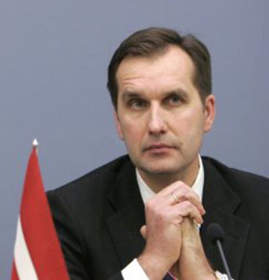 Pasak M.Riekstinio, ambasados uždarymas ne tik turi įtakos politiniams santykiams su šalimis, bet ir neduoda fiskalinių įplaukų.