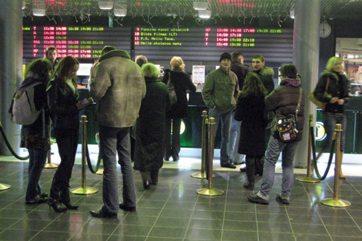 Lietuvos kino teatrai per tris šių metų ketvirčius pardavė kino bilietų už 29 mln. litų.