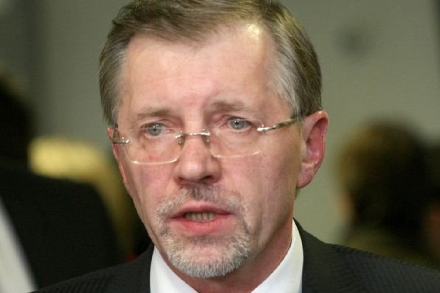 „Mūsų kaimynės - Latvija ir Estija yra daug sunkesnėje padėtyje, bet pas juos viešai taip nekalbama, kaip pas mus,“ - piktinosi G.Kirkilas.