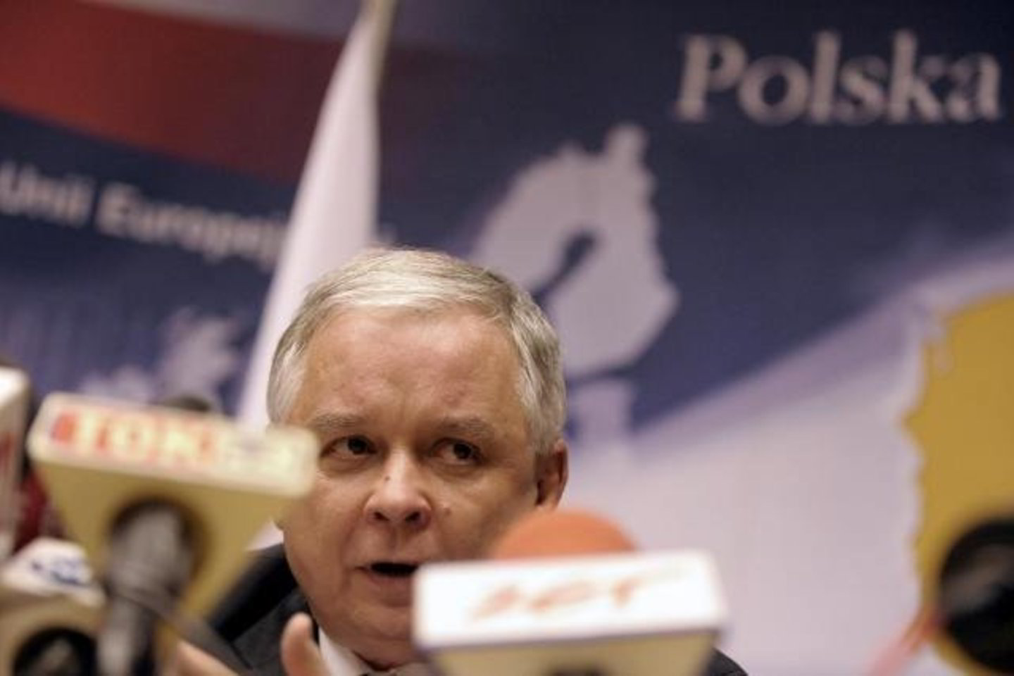 Lenkijos prezidentas L.Kaczynskis pritarė Lietuvos nuogąstavimams, jog Europos komisijai nebūtina užsitikrinti visų 27 Bendrijos šalių pritarimą, nes ji jau turi mandatą deryboms.