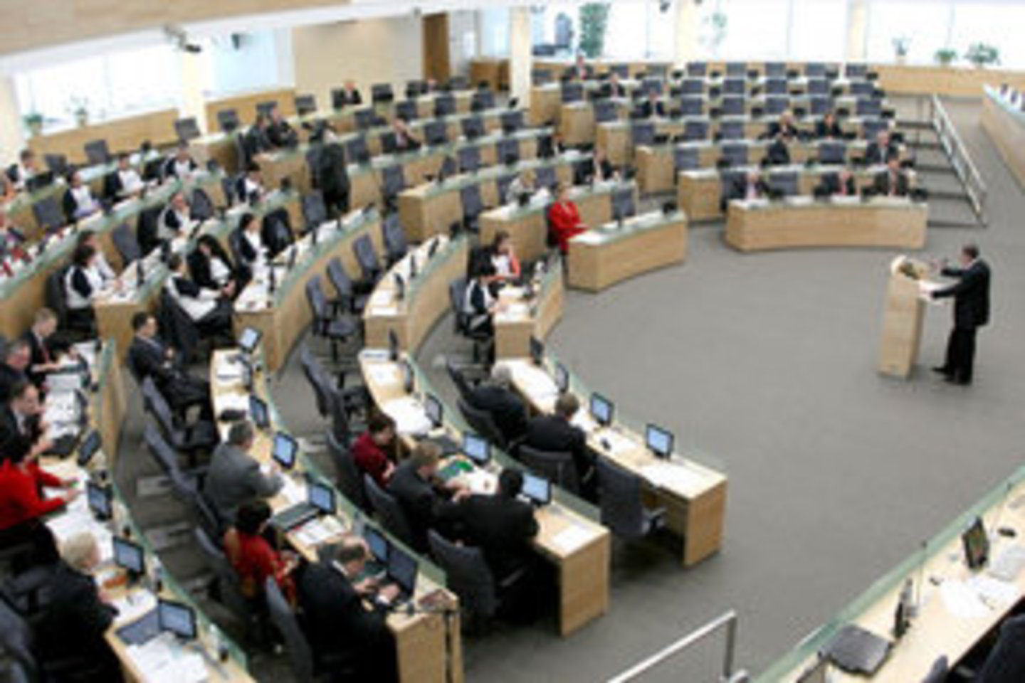 Jei Seimas pataisas spėtų priimti dar šią kadenciją, jos įsigaliotų jau naujos kadencijos Seimui.