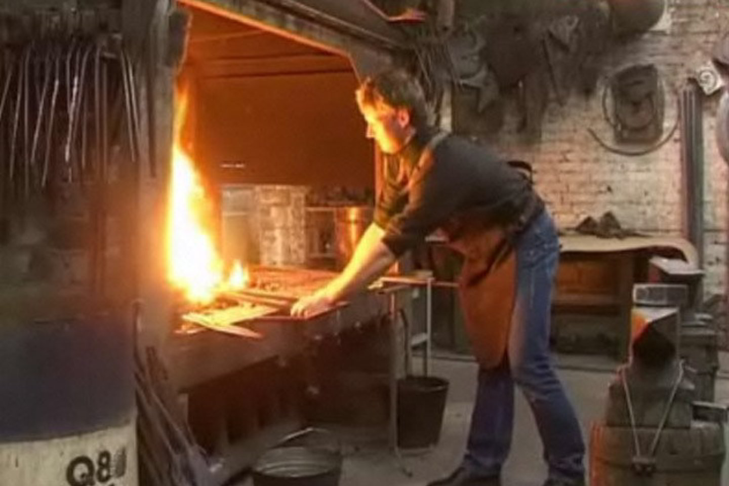 Kalviai nesibaimina, kad XXI a. technologijos išstums kelis šimtus metų gyvuojančias tradicijas.