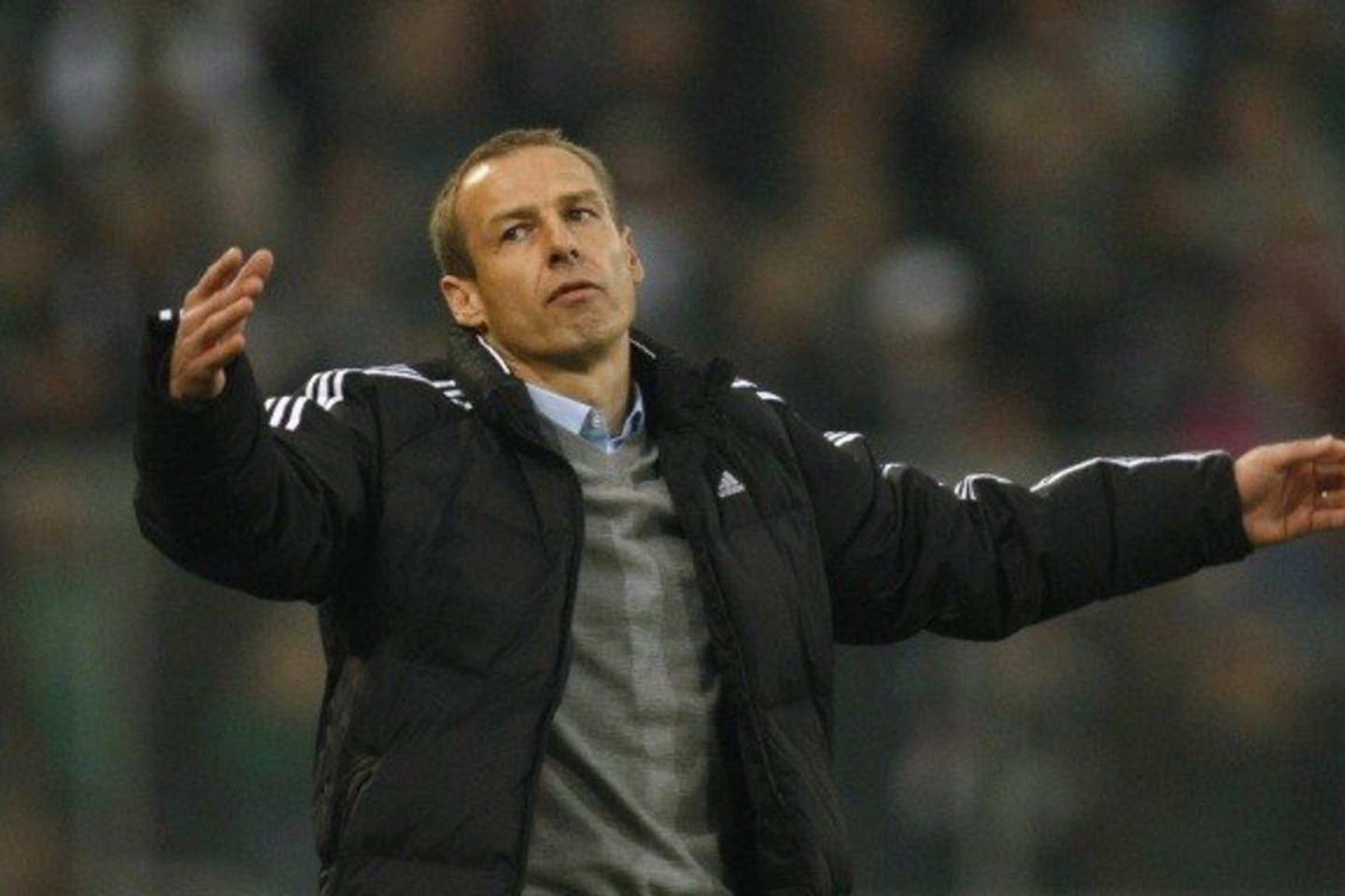 J.Klinsmano auklėtiniai Miuncheno „Bayern“ futbolininkai neįveikė (2:2) Menchengladbacho „Borussia“ vienuolikės.