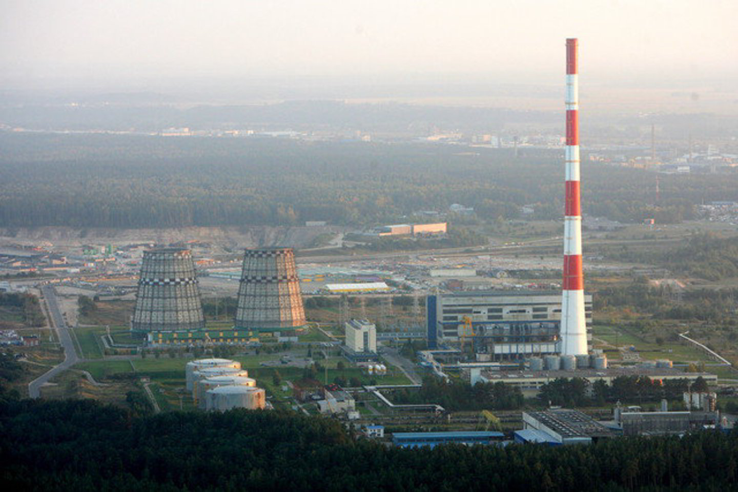 Vilniaus apskrities ekonomikos rezultatai labai priklauso nuo gamybinės ir negamybinės paskirties paslaugų sferos.