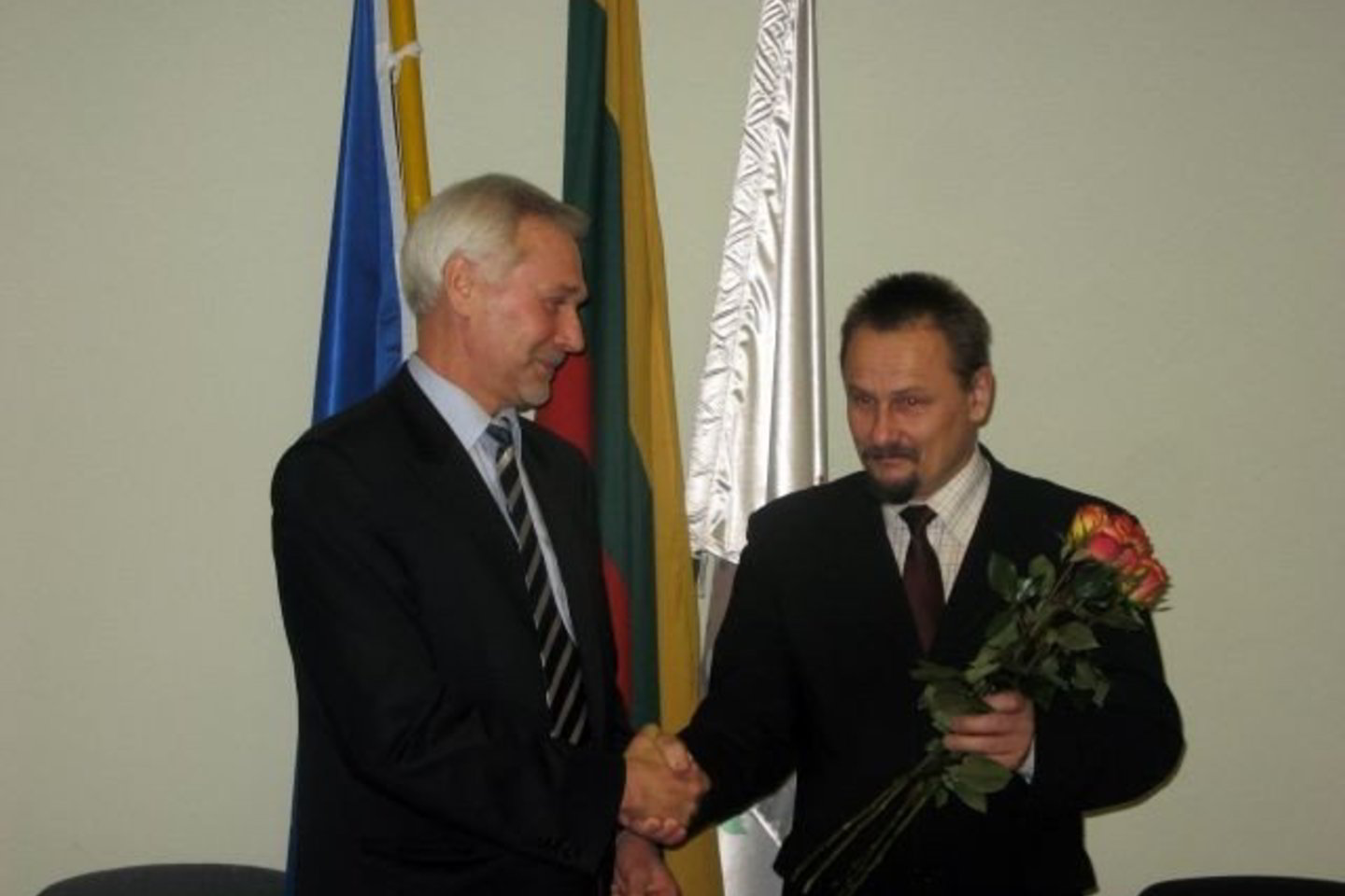 Anykščių rajono savivaldybės administracijai vadovaus socialdemokratas V.Juodelis.