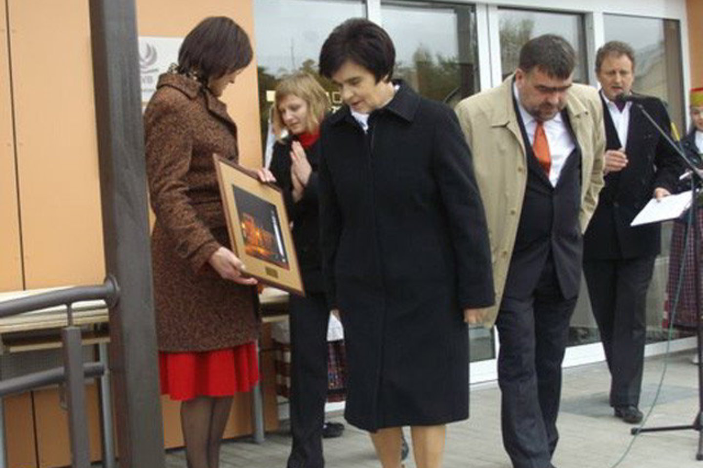 Lazdijų rajono meras A.Margelis nesidrovi A.Ribinskienės vadovaujamoje viešojoje bibliotekoje savaitgaliais organizuoti partinius susirinkimus.
