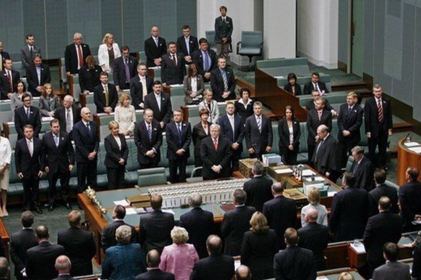 Australų politikams gali tekti pūsti į alkoholio matuoklį.