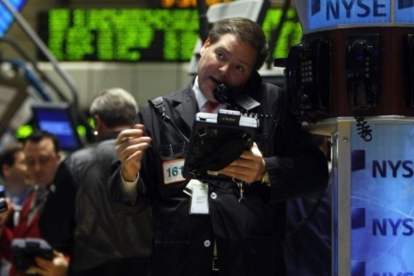 Vieno iš didžiausių JAV bankų „Bank of America“ prezidentas Kenneth Lewis vakar savo darbuotojams pareiškė, kad bankas greičiausiai nepasieks savo 2008 metų iškeltų tikslų.