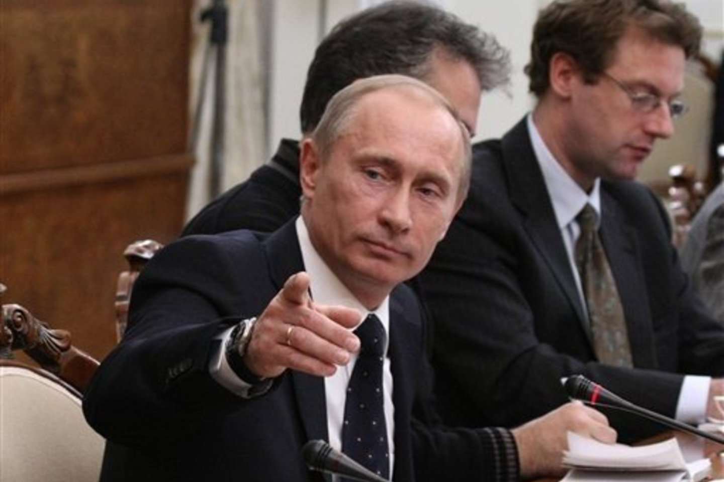 V.Putinas priminė, kad Ukrainos kaimynės už 1000 kubinių metrų dujų moka 470 JAV dolerių.