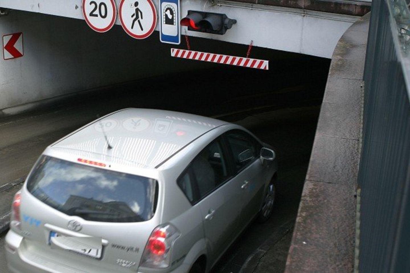 Mėnesinis aikštelės Gedimino pr. bilietas pabrango tris kartus.