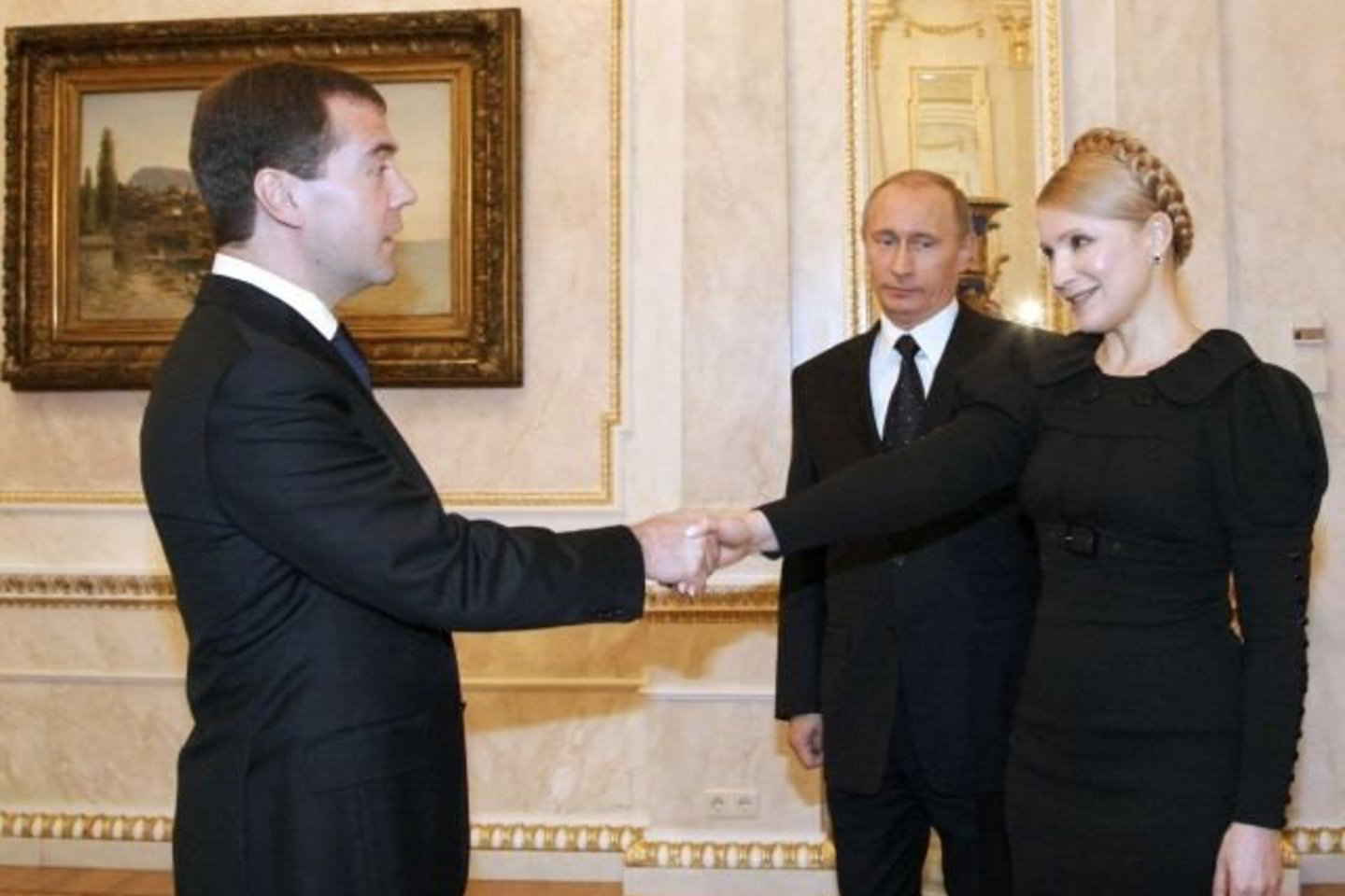 J.Tymošenko bando įtikinti D.Medvedevą ir V.Putiną.
