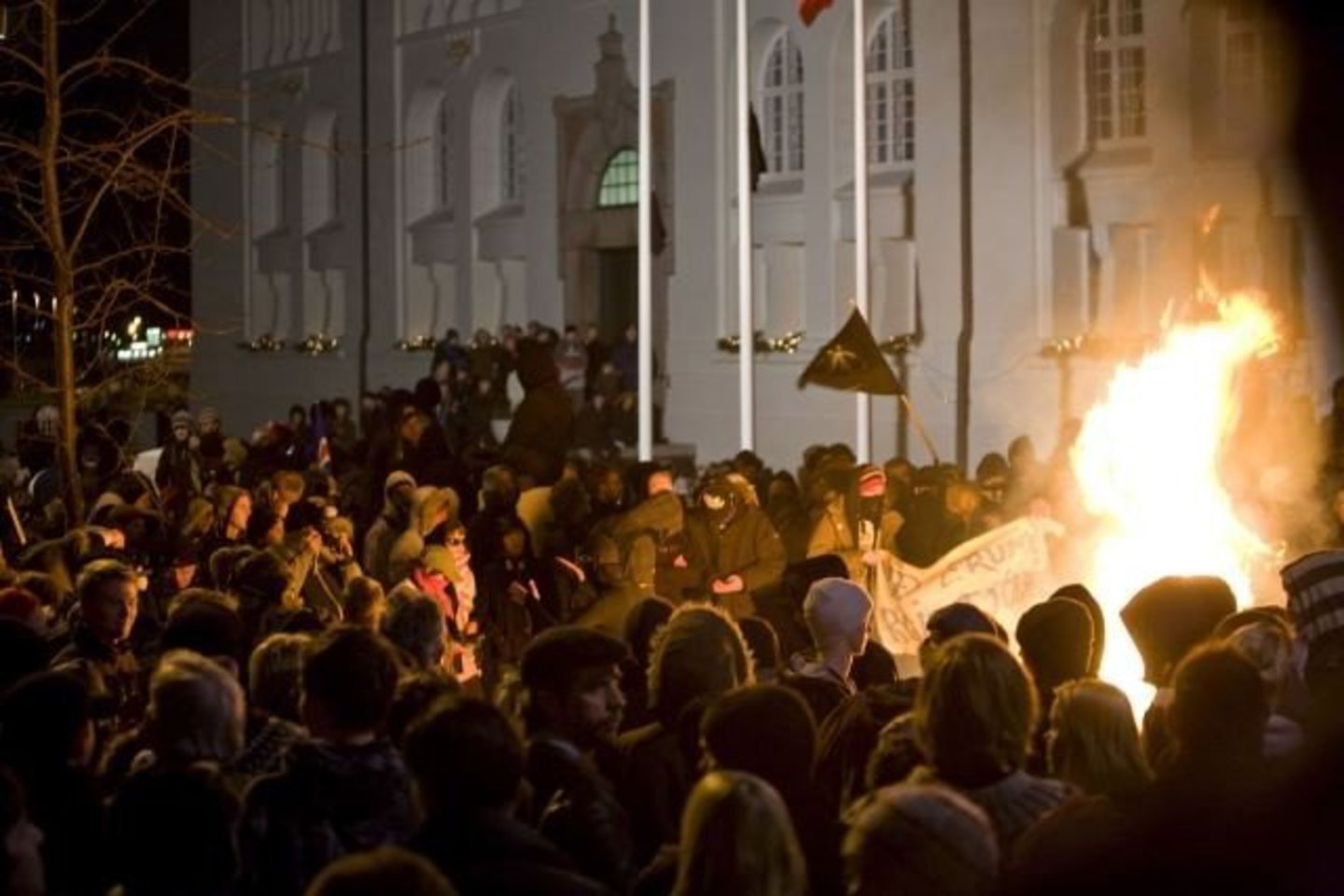 Protestai prieš vyriausybės ir centrinio banko politiką Reikjavike tapo kasdienybe nuo spalio.