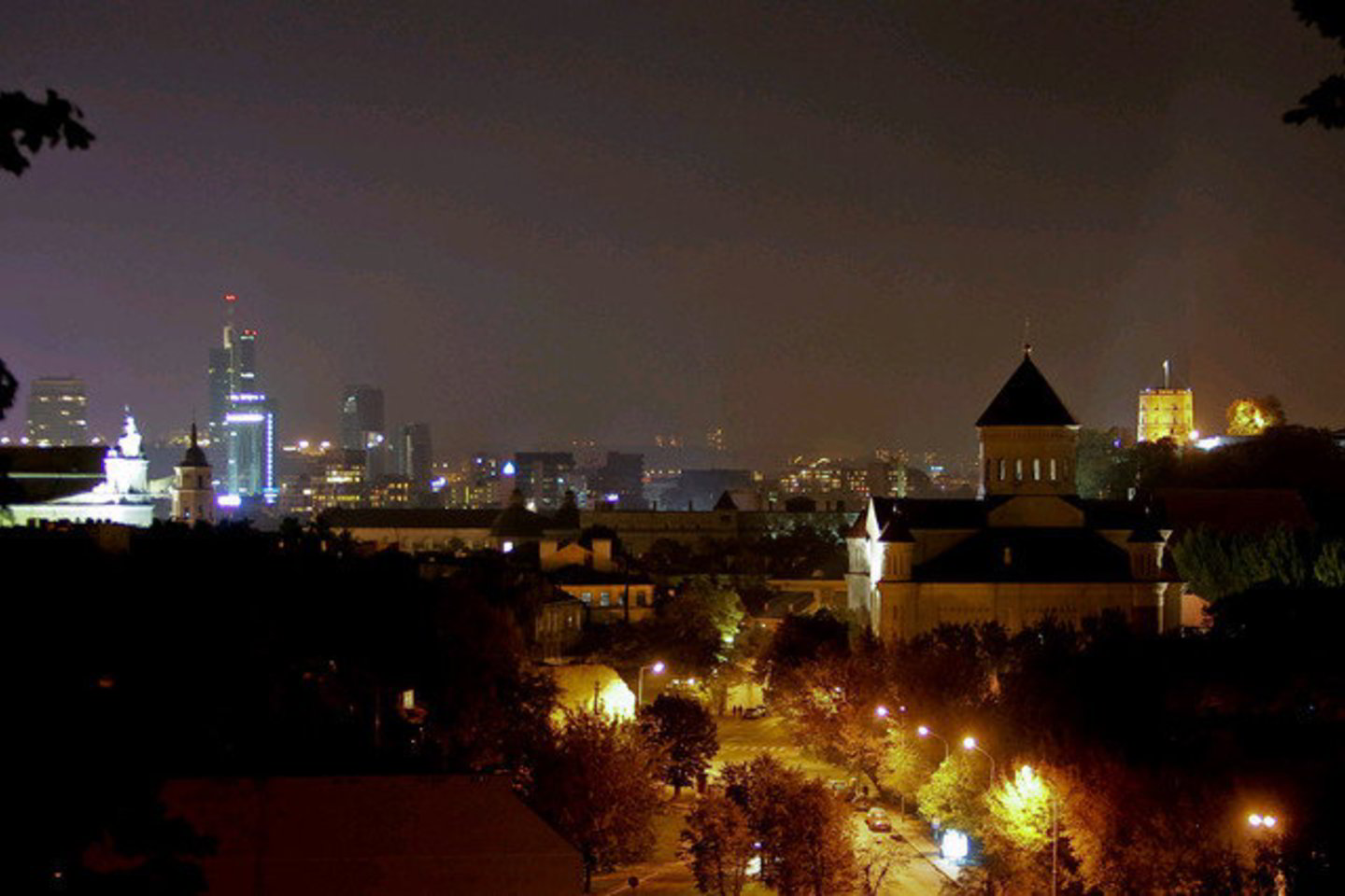 Žurnalas giria nuostabią Vilniaus architektūrą.