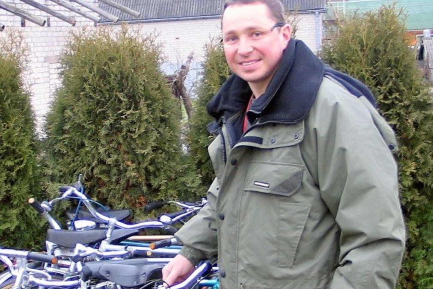 R.Linevas vaikams padovanojo 15 dviračių.