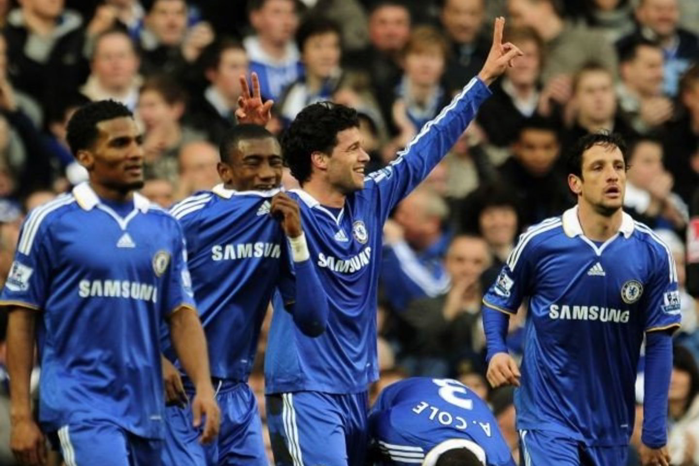 Londono „Chelsea“ artimiausiu metu gali atitekti naujam savininkui.