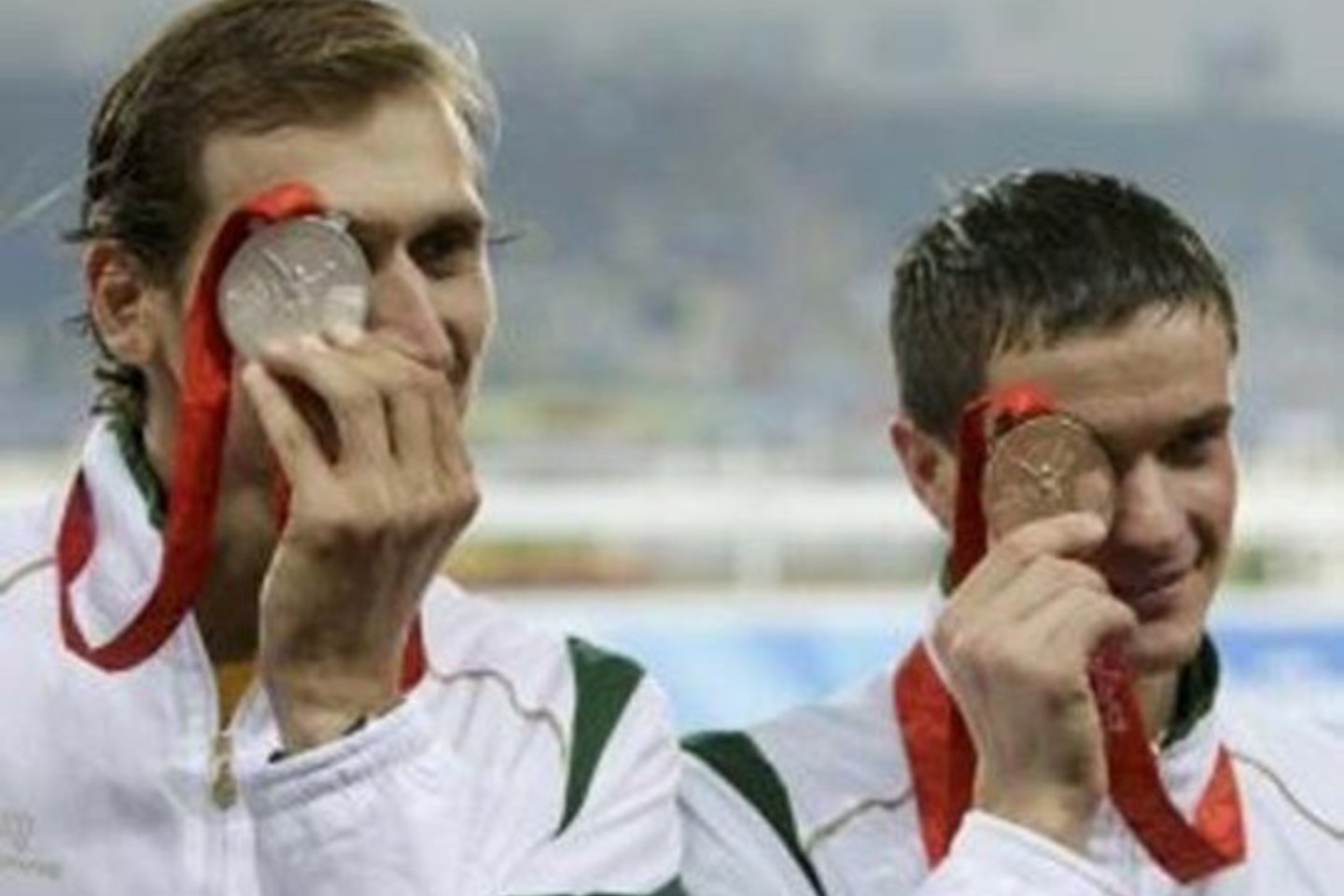 Nors Lietuvos šiuolaikinės penkiakovės atstovai E.Krungolcas (kairėje) ir A.Zadneprovskis Pekino olimpinėse žaidynėse iškovojo du medalius, šios sporto šakos federacija neatitinka naujausių KKSD reikalavimų.