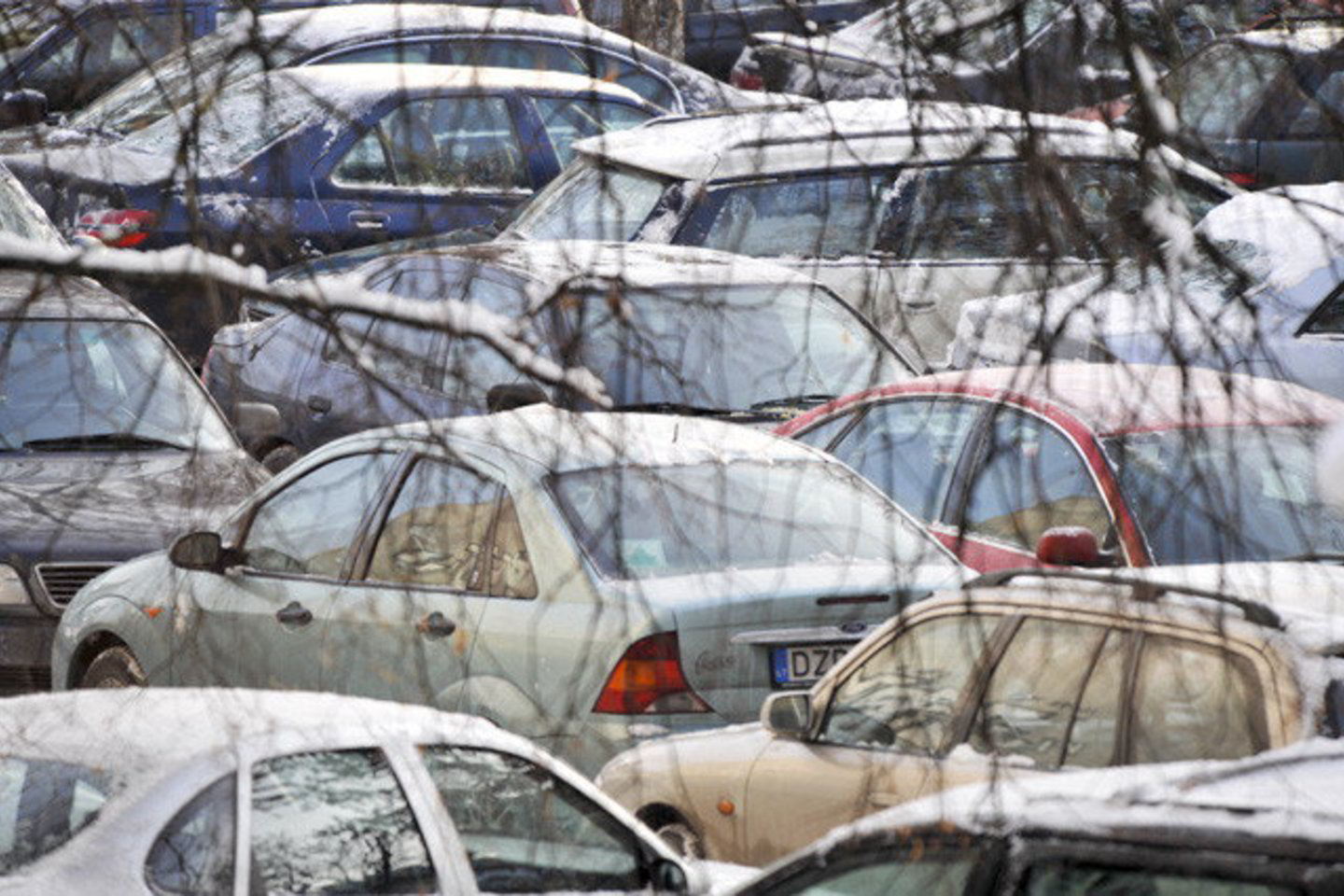 Per 2008 m. Lietuvoje įregistruota 153,9 tūkst. iš užsienio įvežtų naudotų automobilių.