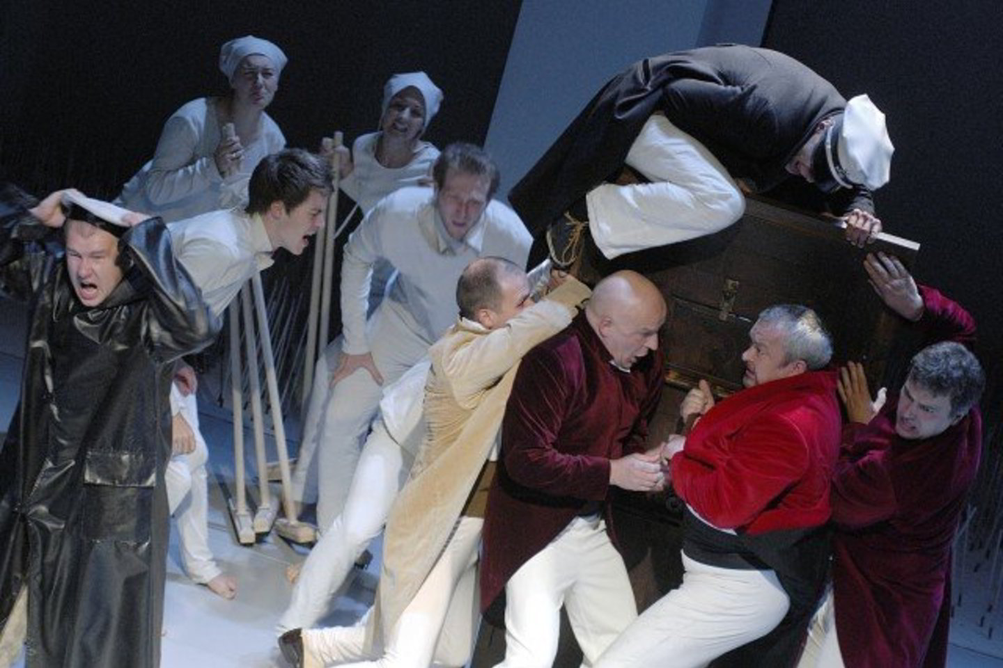 Vilniaus mažasis teatras solidarizuojasi su savo ištikimais žiūrovais, kviesdamas ir toliau vakarus praleisti kultūrinėje aplinkoje.