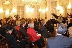 Vasario 16-oji švenčiama visame pasaulyje (nuotraukos)