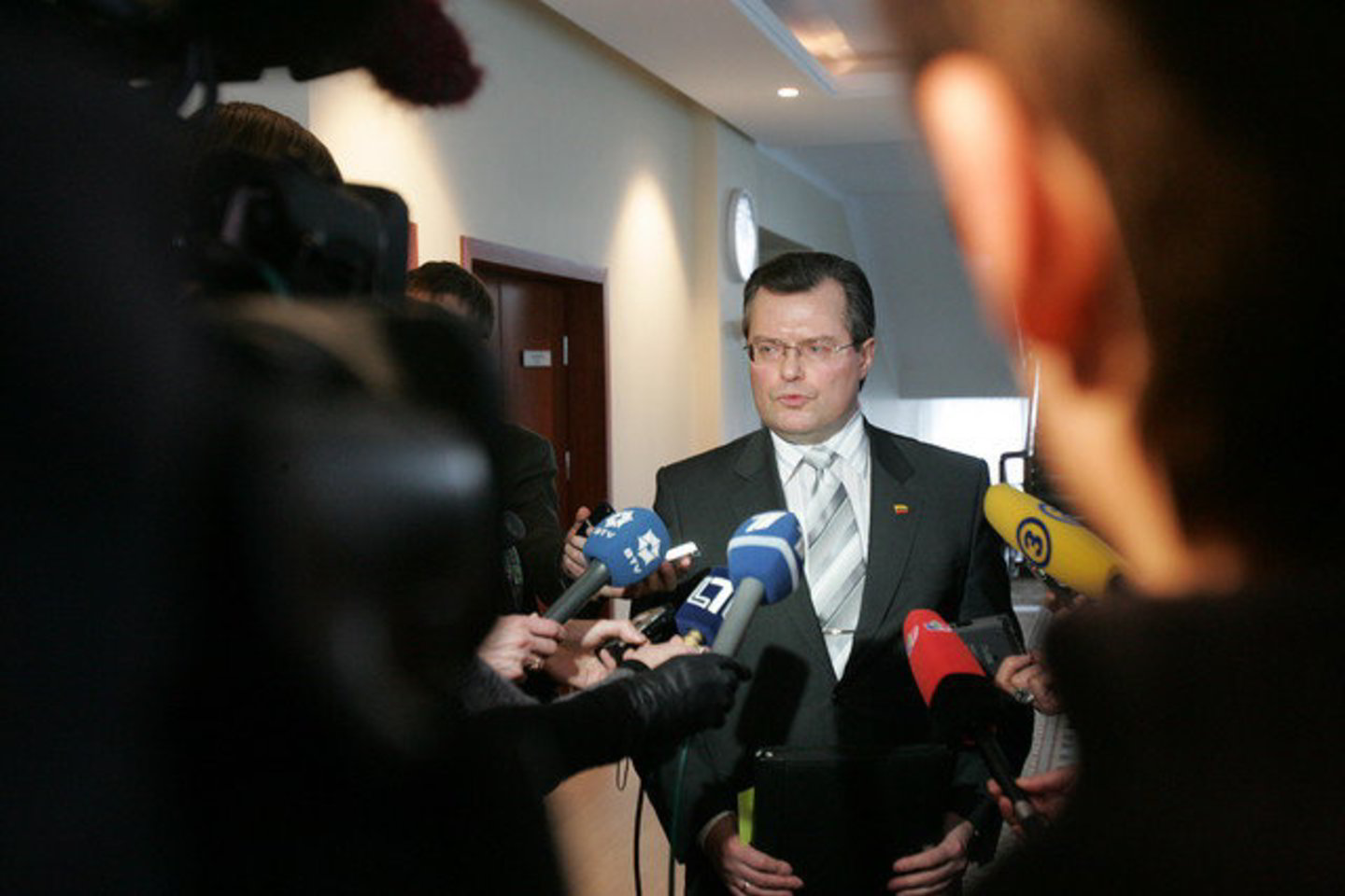 Vienas iš pareiškėjų Raimondas Šukys mano, kad Seimo priimtas LEO LT įstatymas buvo itin neskaidrus.