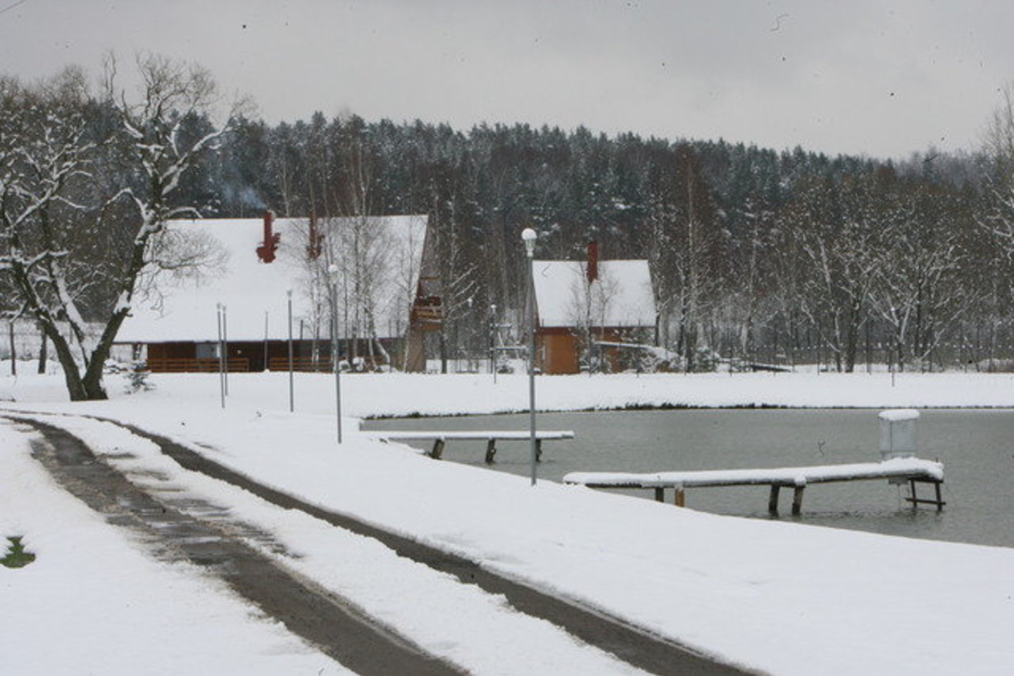 Kaimo sodybos pernai sulaukė daug poilsiautojų.