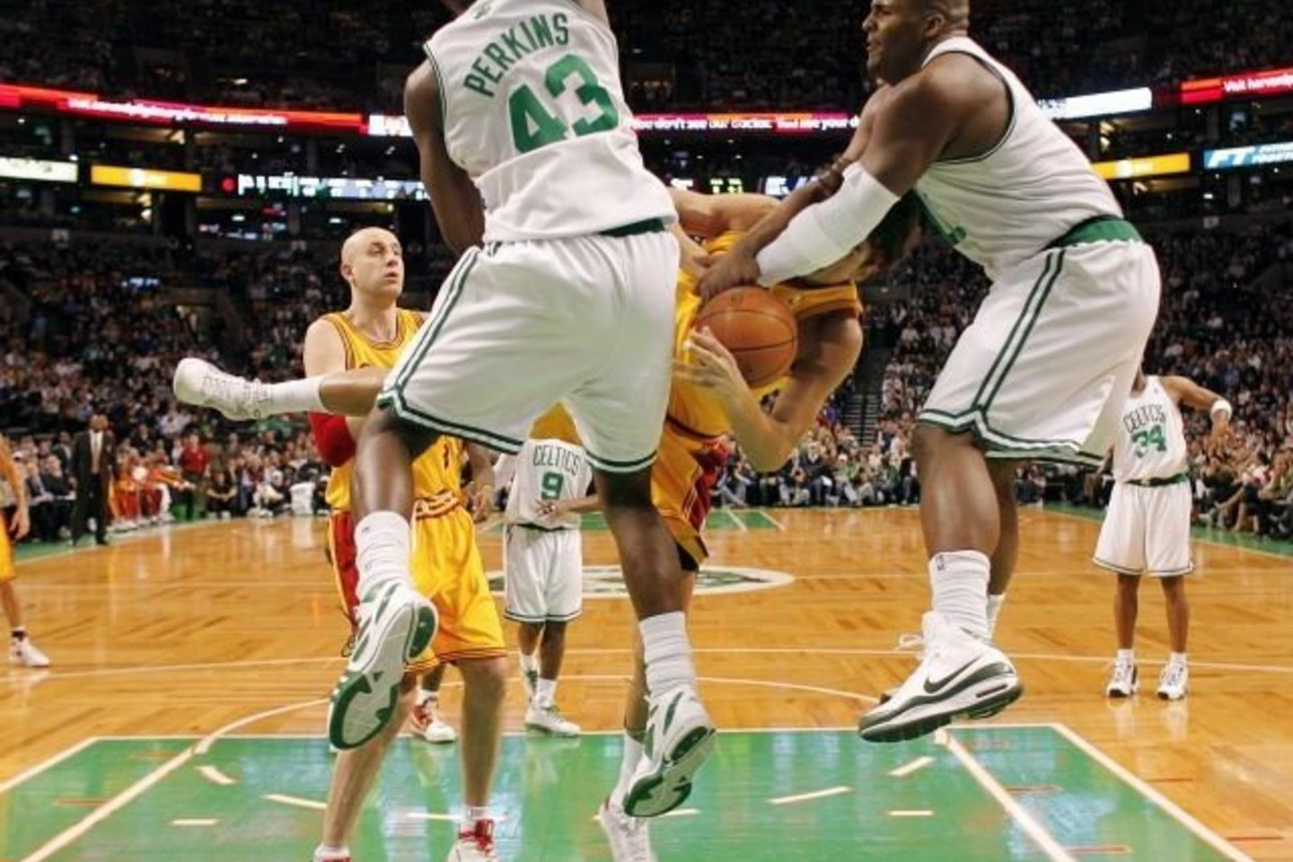 Penktadienį „Cavaliers“ krepšininkai svečiuose 94:105 pralaimėjo NBA čempionei Bostono „Celtics“.
