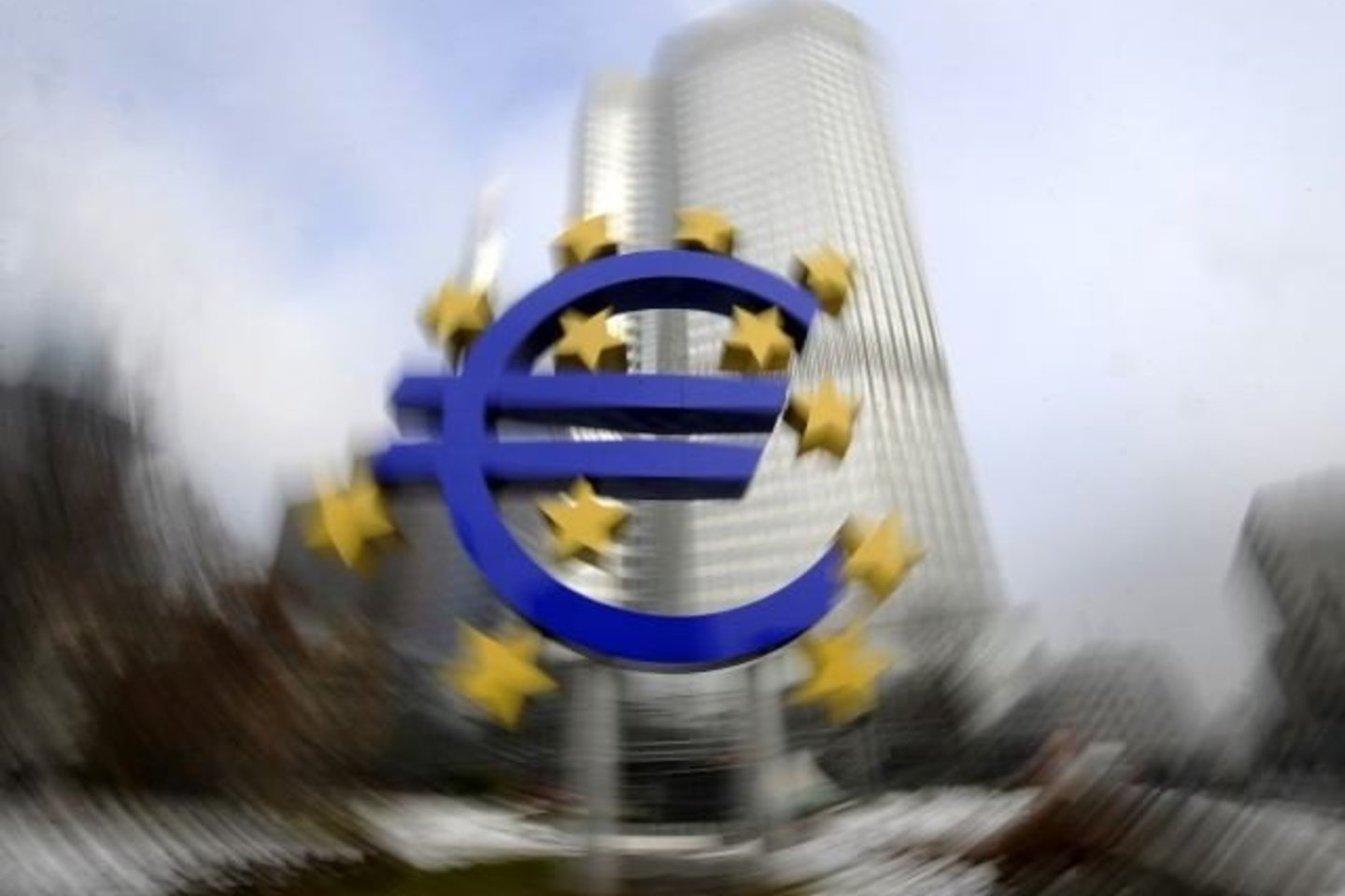 Jeigu situacija ekonomikoje blogės, ECB pasirengęs ir toliau mažinti bazinę palūkanų normą.