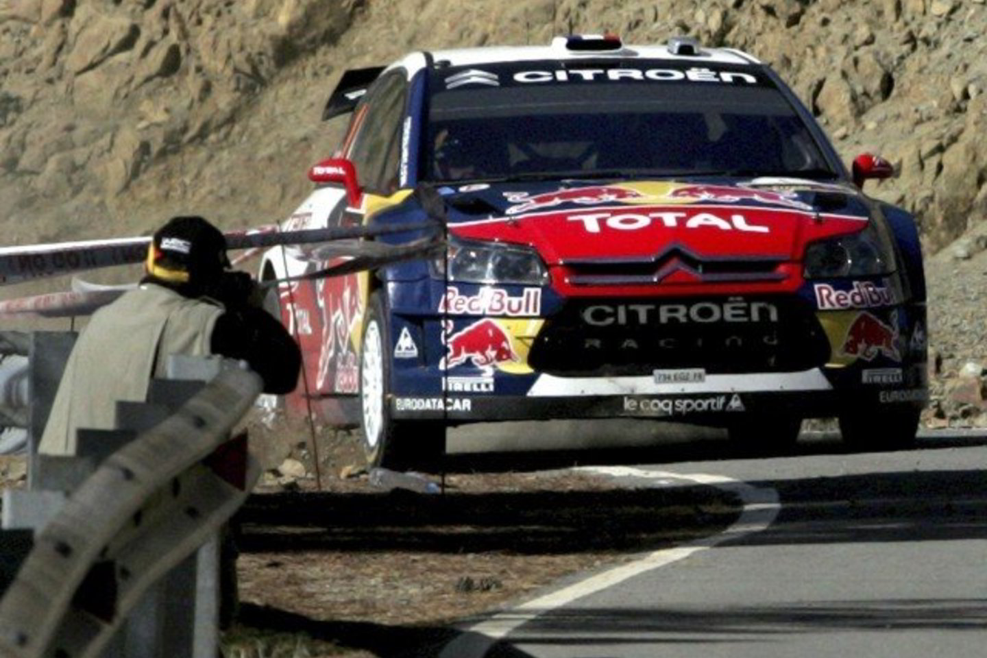 S.Loebo vairuojamas „Citroen C4“ - kol kas sunkiai pralenkiamas.
