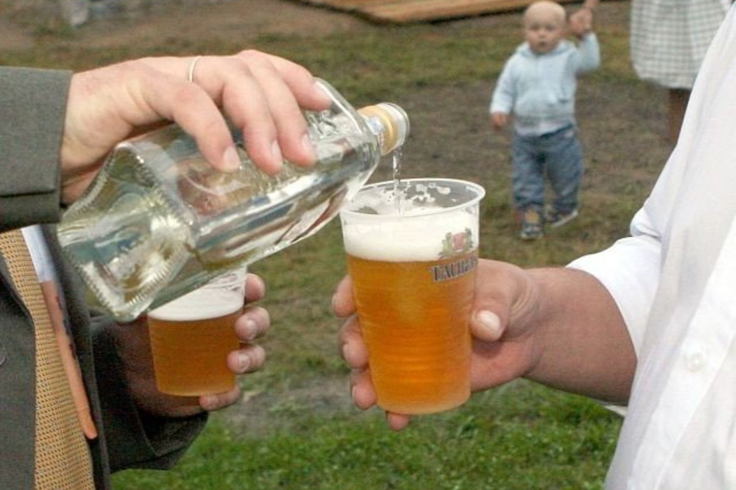 Aukštųjų mokyklų teritorijose draudžiama prekiauti alkoholiu. Todėl jo nebus ir Žemės ūkio universitete vyksiančioje parodoje "Ką pasėsi 2009".
