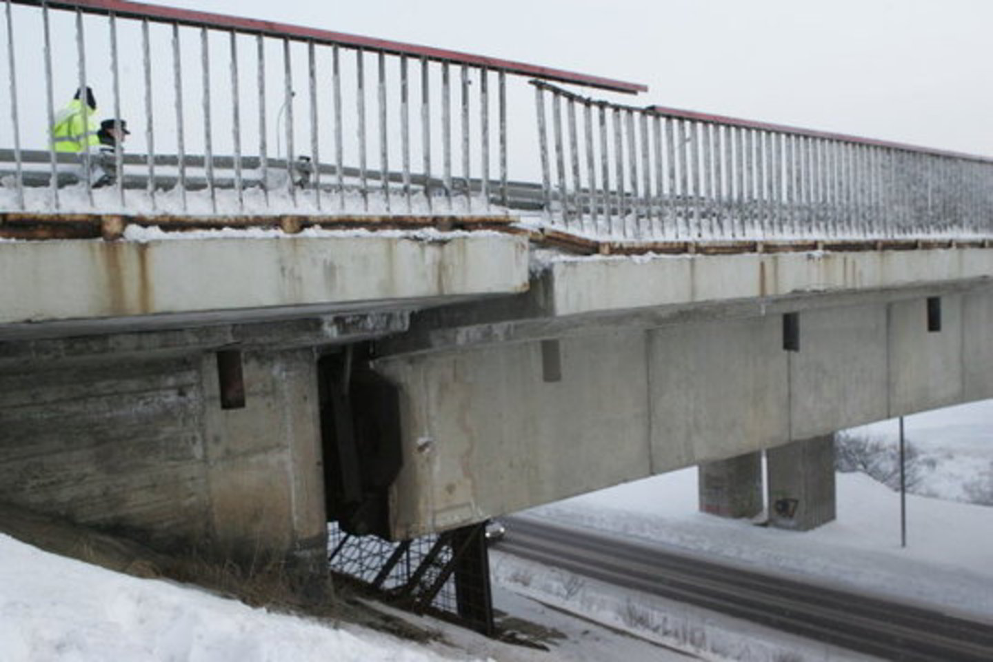 Kleboniškio tiltas šių metų pradžioje įsmuko apie 20 centimetrų.