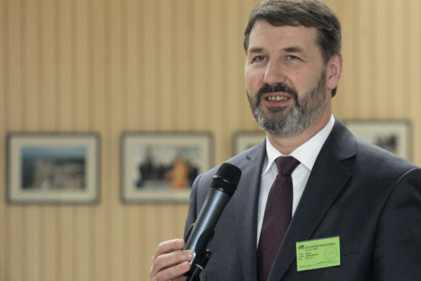 Susisiekimo ministras E.Masiulis pasirašė įsakymą dėl VĮ Klaipėdos valstybinio jūrų uosto direkcijos generalinio direktoriaus S.Dobilinsko atleidimo iš pareigų.