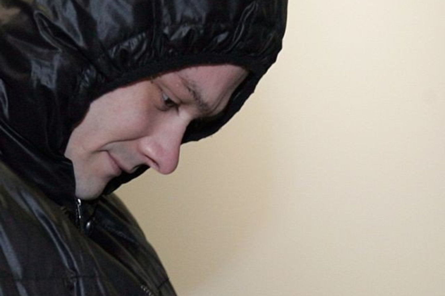 Teismo metu A.Kriskis pasakojo, esą į prabangų namą įsibrovė norėdamas pailsėti, o ne apvogti.