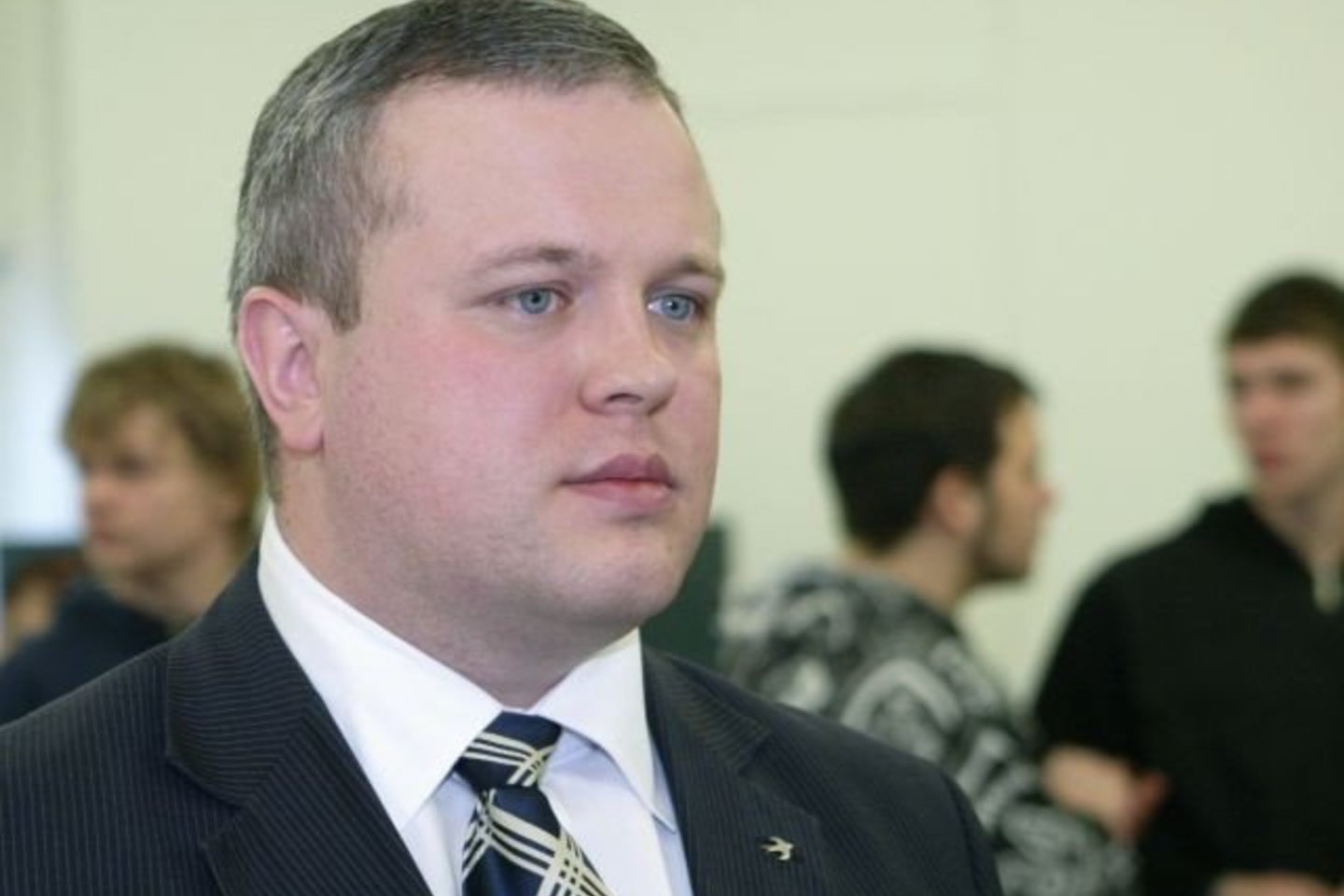 V.Trofimovas nenurodė, kas pasiskundė neva prievarta renkamais parašais.