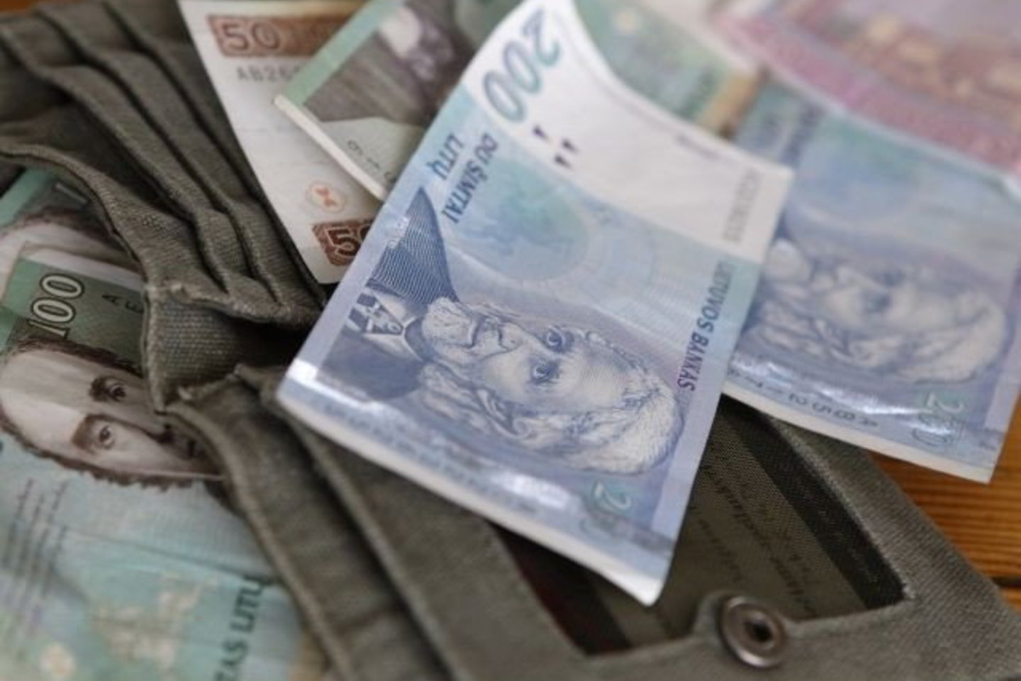 Pagrindinis paskričių naikinimo motyvas - siekis sutaupyti.