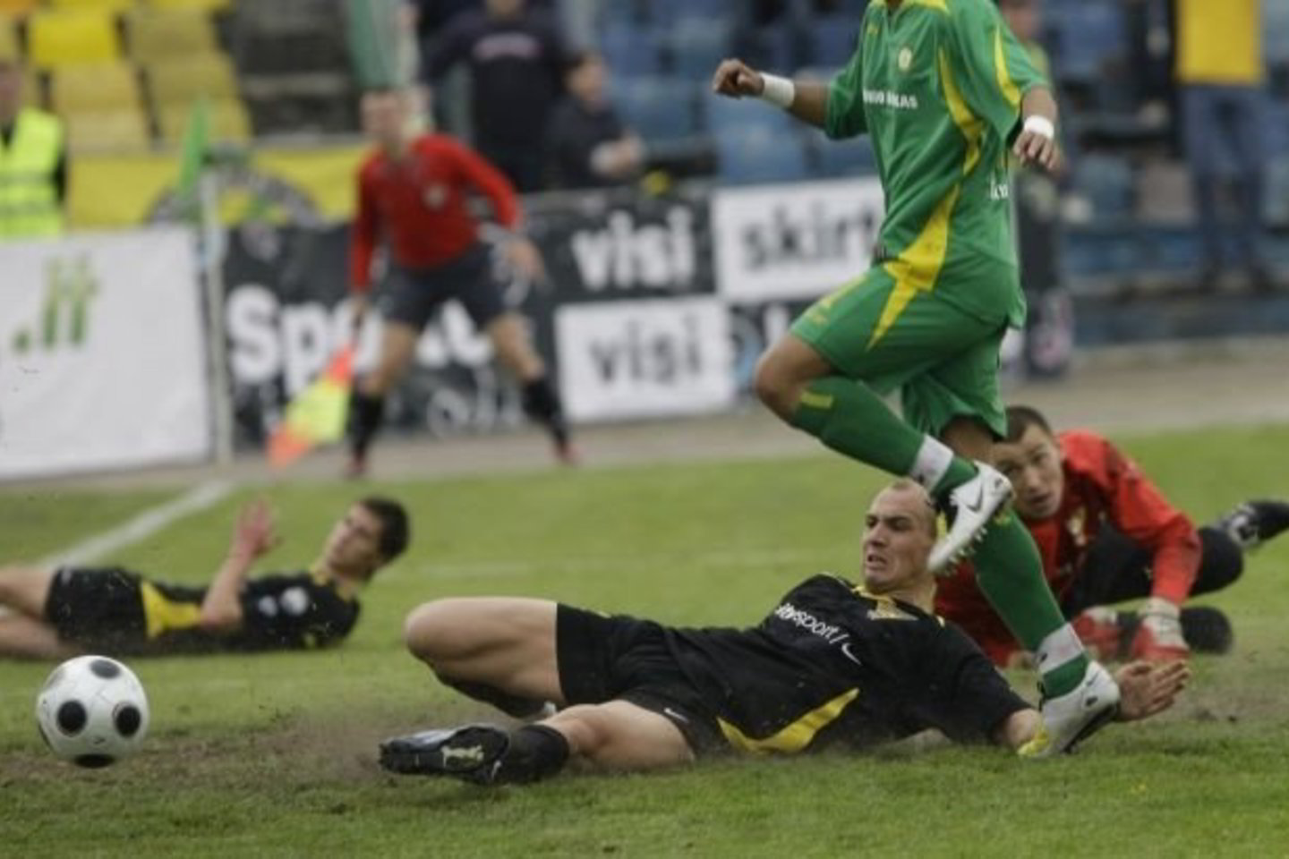Aukščiausia šalies futbolo lyga šį sezoną gali pasipildyti ne viena nauja komanda.