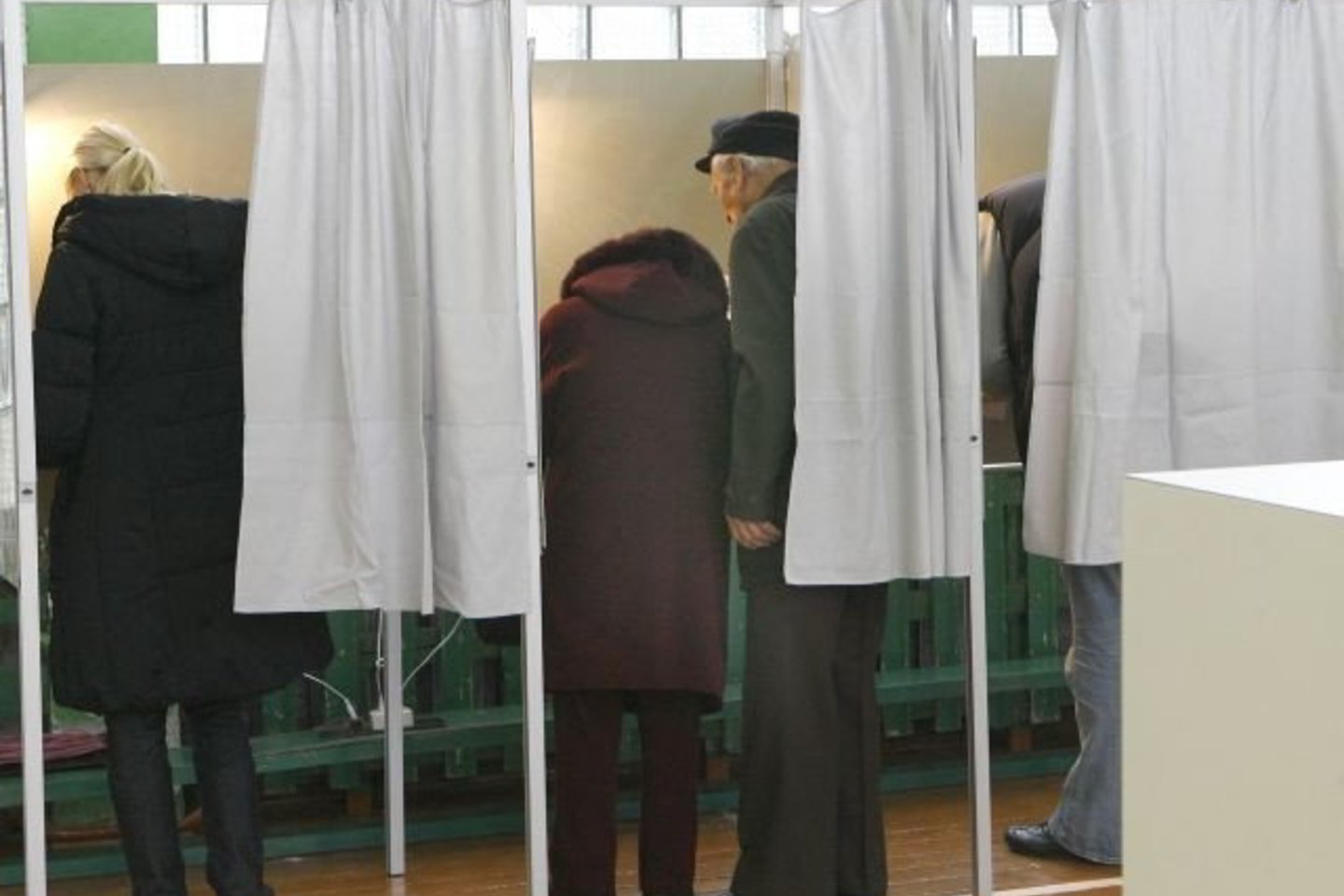 Vilniuje balsavimo kabinos ne pačios geriausios būklės. Tačiau kam reikia naujų, niekas negali pasakyti.