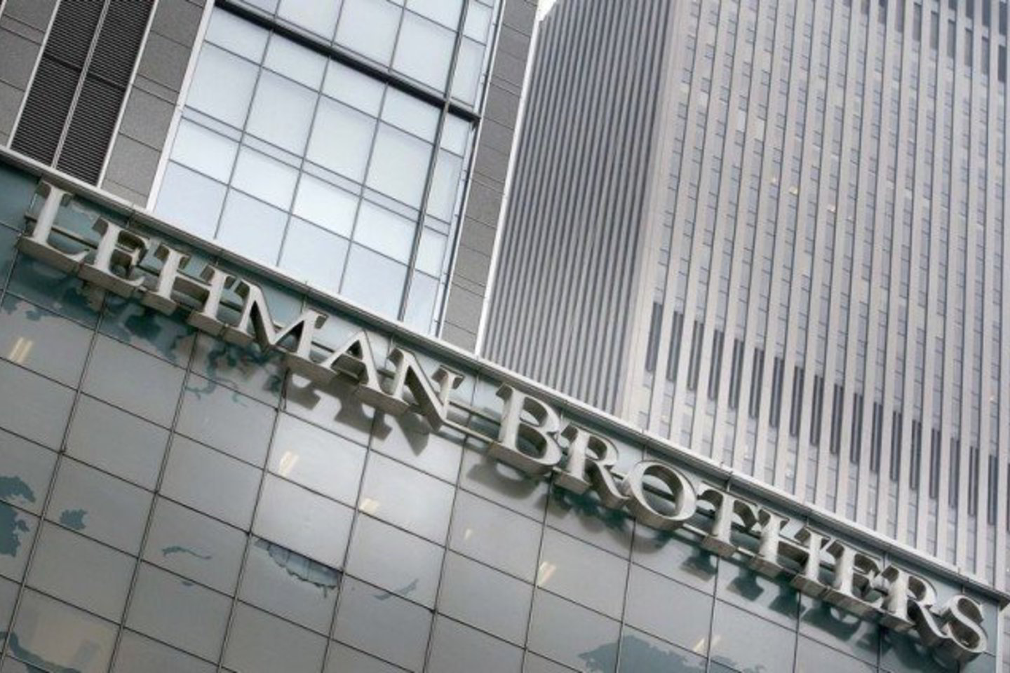 Bankų bankroto pirmūnas - „Lehman Brothers“.