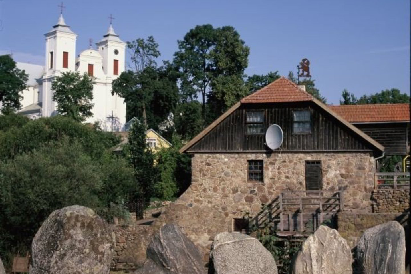 Į Mosėdžio bažnyčią vagys brovėsi dėl 20 litų.