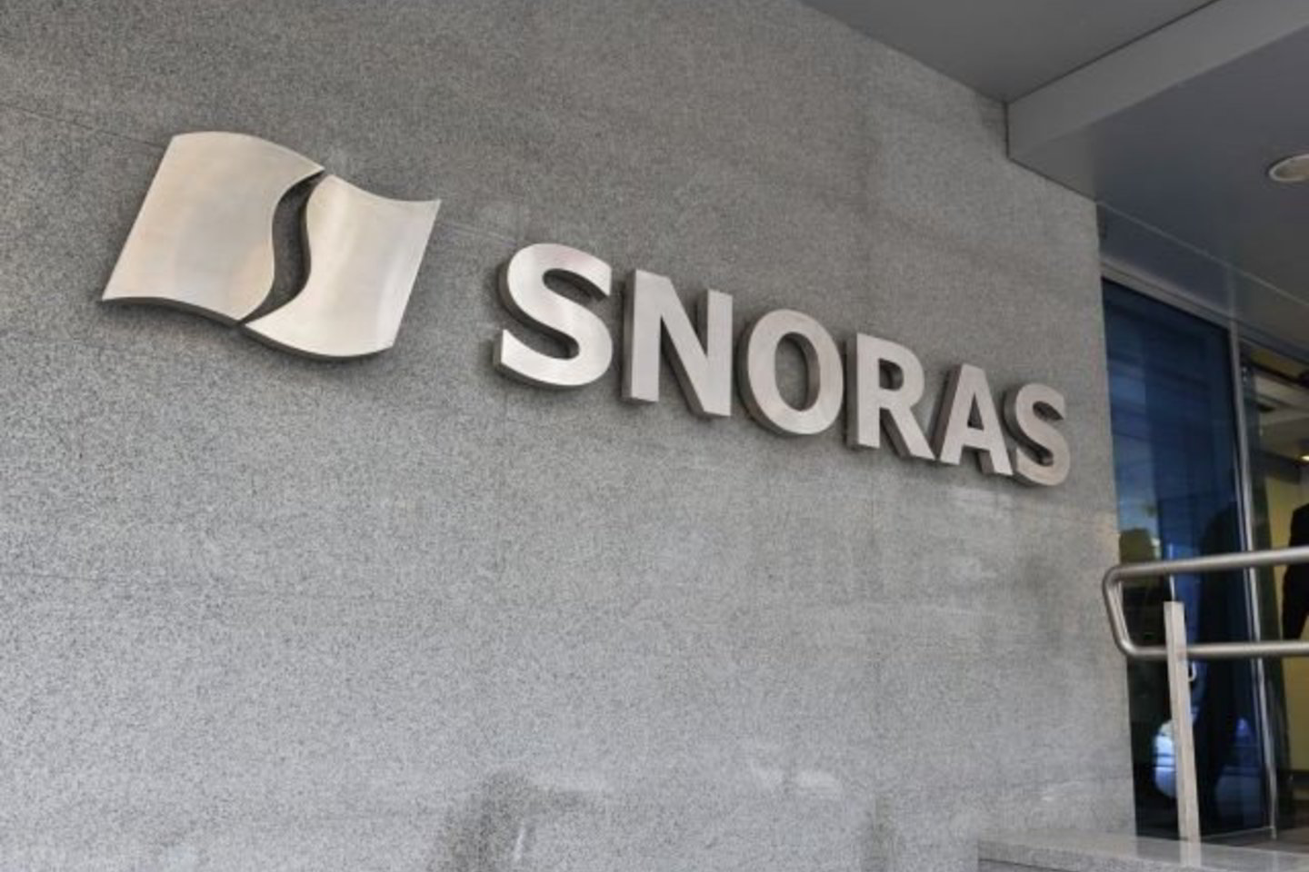 „Snoras“ nuo šiol dirbs tik su viena reitingų agentūra.