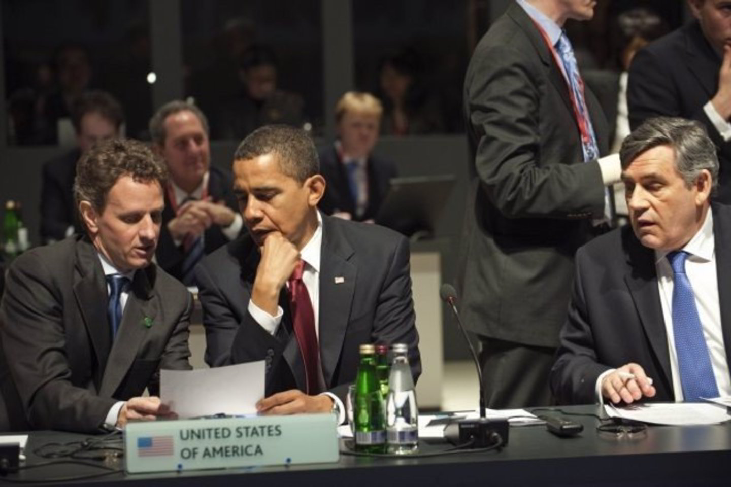 Susitikimo dalyvių akys pirmiausia krypo į B.Obamą.