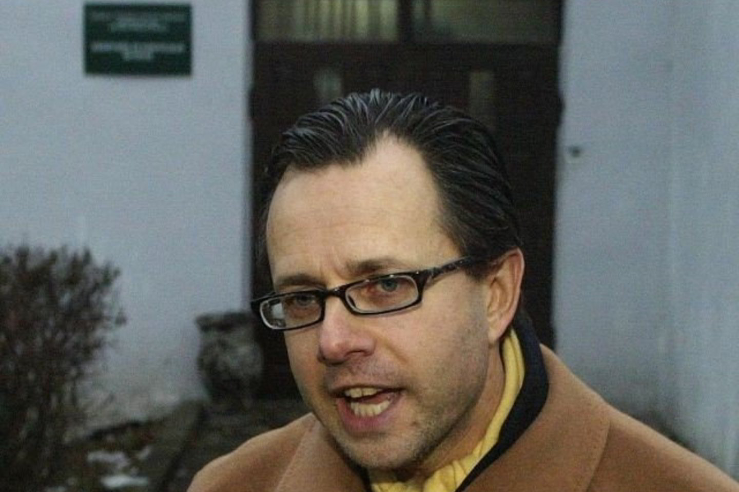 J.Petraitis neatsispyrė marškinių už 17 litų žavesiui.