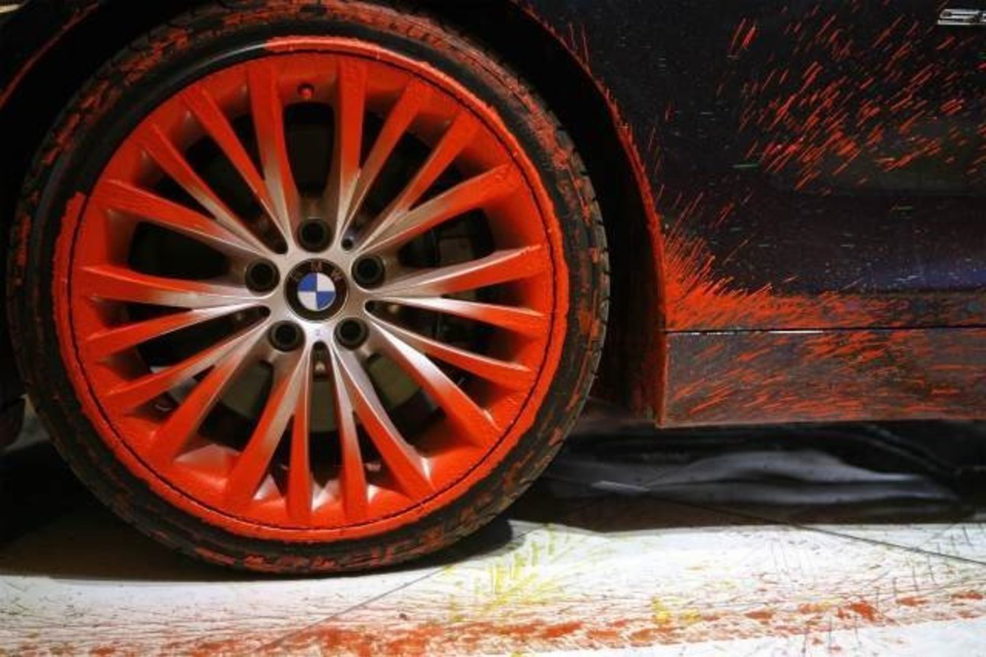Automobilių pardavėjai Baltijos šalyse išgyvena neregėtą nuosmukį.
