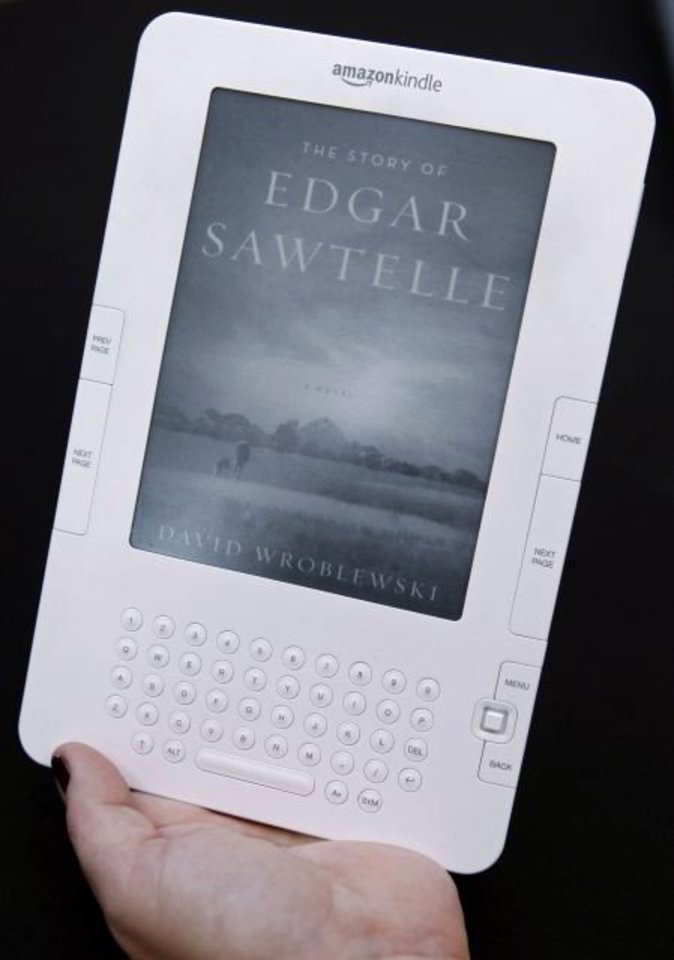 Sparčiai populiarėjantis naujasis „Amazon Kindle“ suteikia daug vilčių LCD ekranų gamintojams. Jie tikisi, kad „Kindle“ ir panašūs įrenginiai taps naujos masinių elektroninių įrenginių kartos pradininkais.
