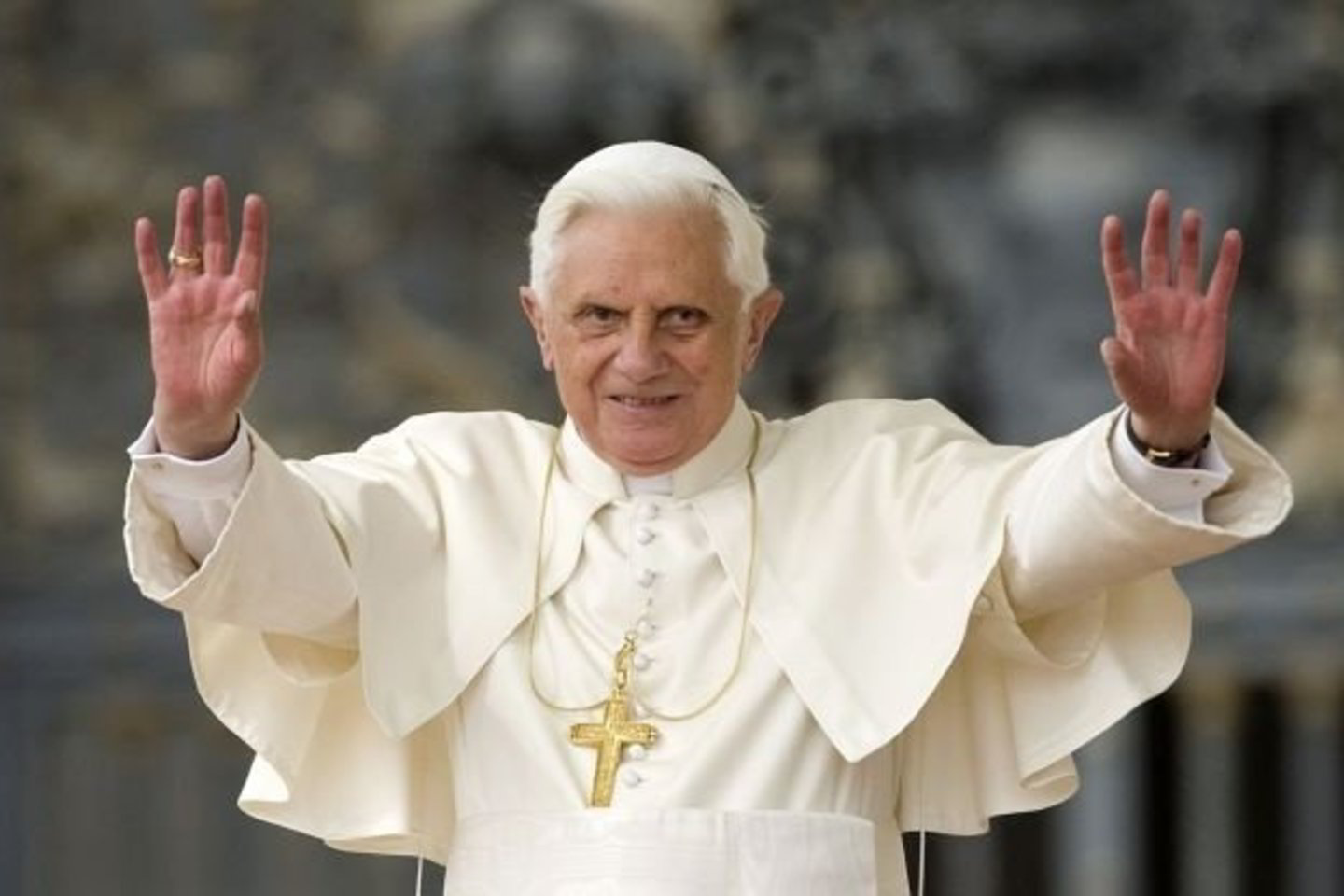 Popiežius Bendektas XVI ragina nepamiršti Afrikos problemų.