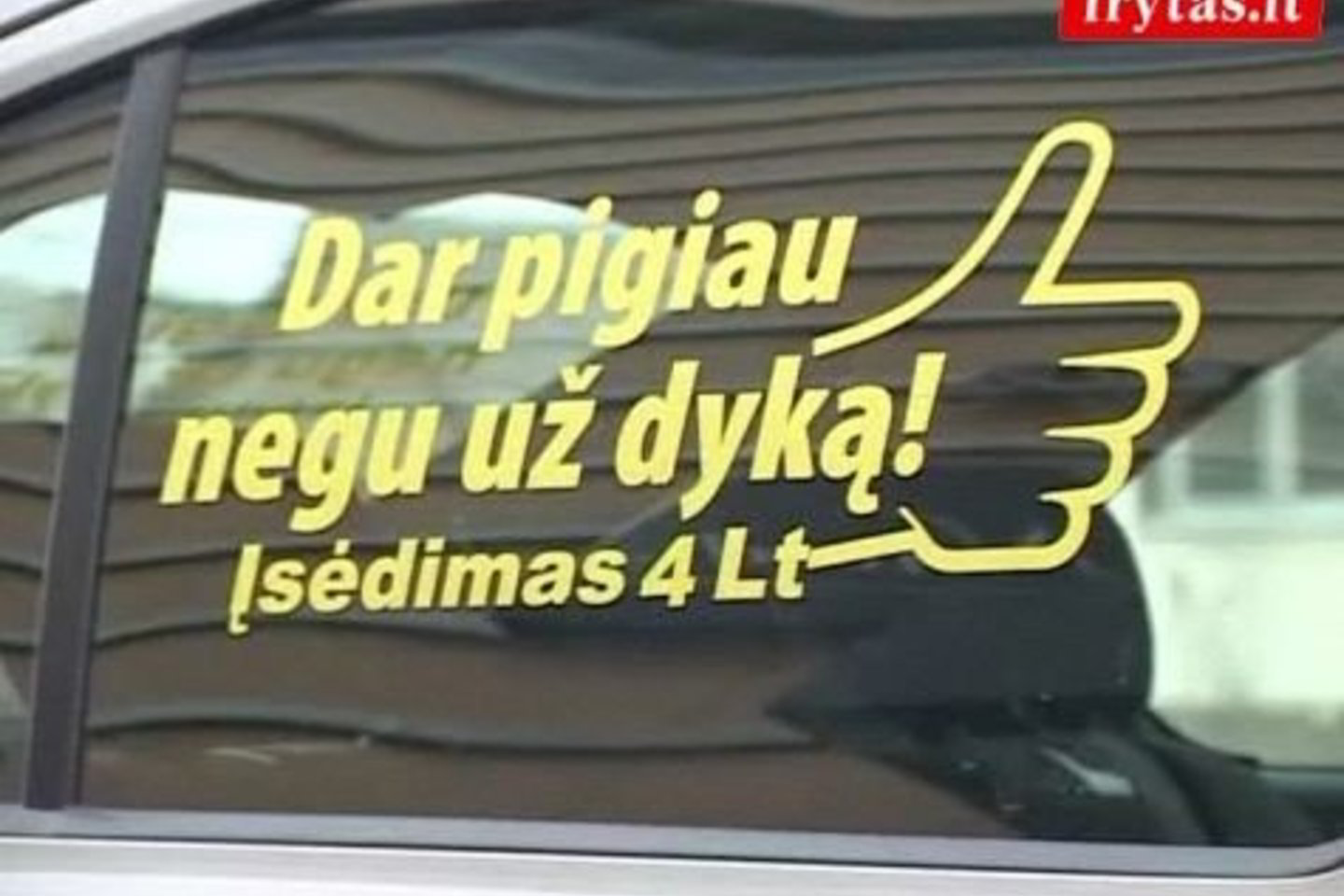 Taksi bendrovės Šiauliuose sugalvoja įvairių akcijų.
