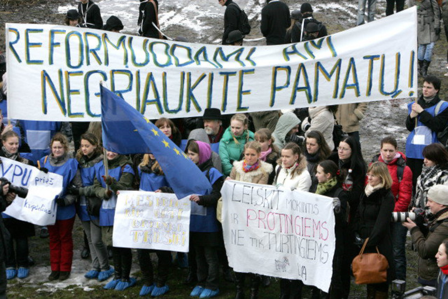 Didžiausią diskusijų dalį Mokslo ir studijų įstatyme sukelia „krepšelių“ atsiradimas, aukštosios mokyklos valdymas ir studijų kokybės užtikrinimas.